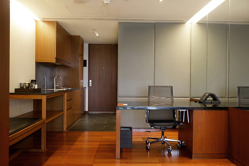 Hansar_Bangkok_B1_Luxury Suite_1 (2)